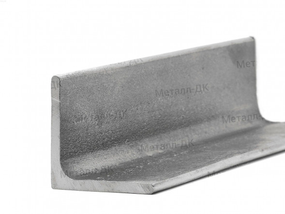 Стальной уголок 90х90х6