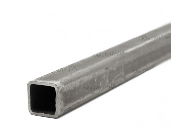 Труба профильная стальная 20 х 20 х 1,5